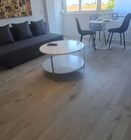 S.soares Olivais 公寓 *